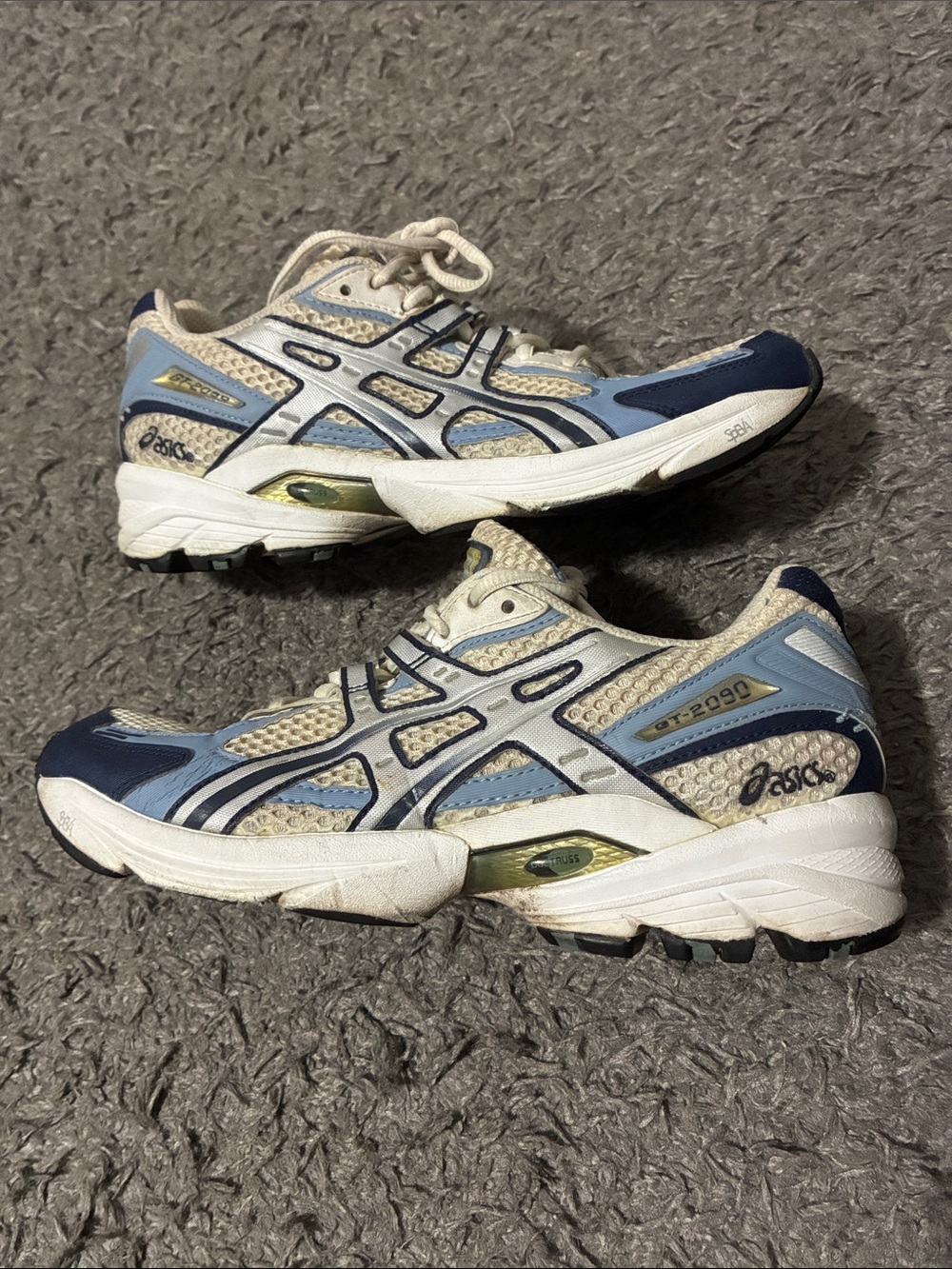 Vintage asics gt-2090
